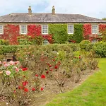 Cairbre House