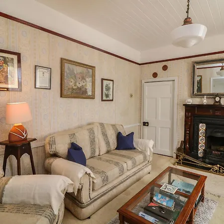 Cairbre House * Dungarvan (Waterford)
